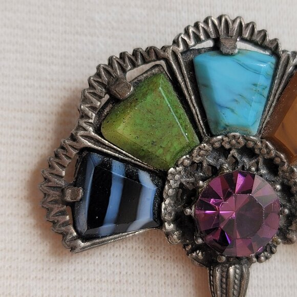 Vintage Miracle Signed Celtic Irish Scottish Faux Stones Fan Shaped Brooch Pin - Picture 4 of 15